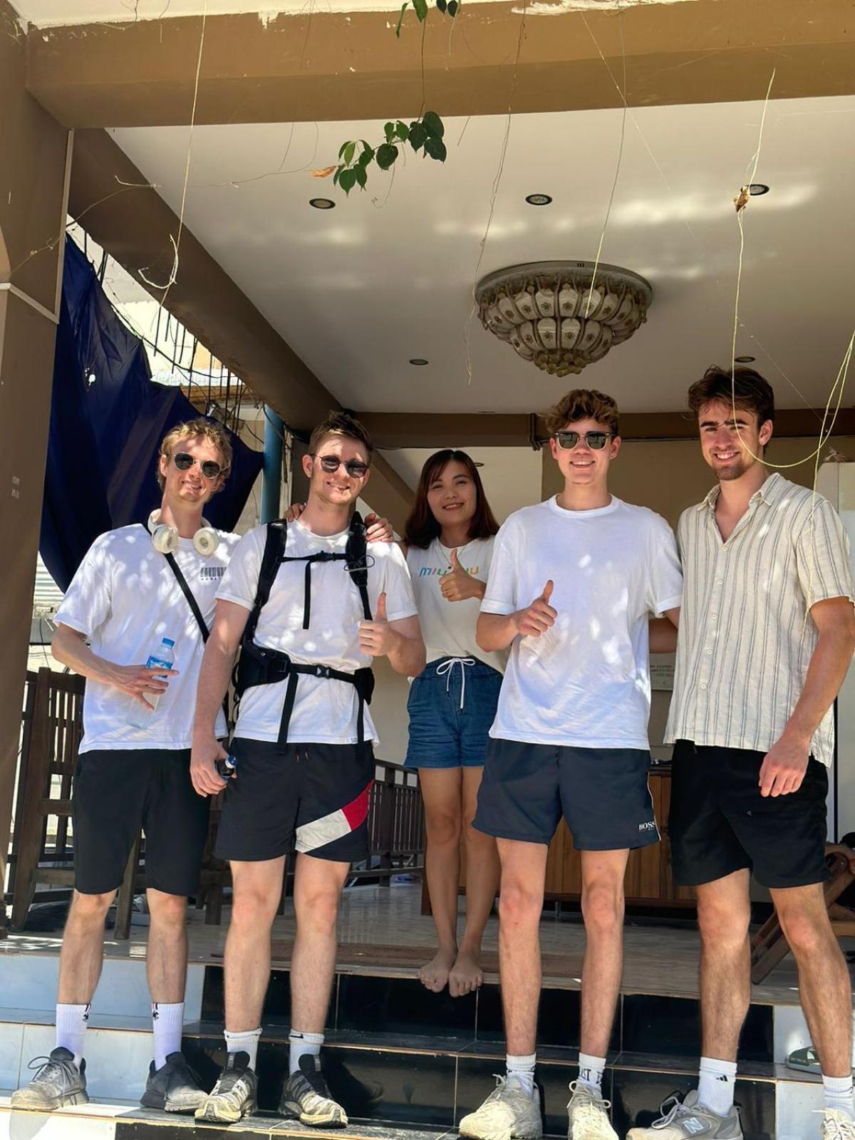 Vang Vieng Global Hostel Екстериор снимка