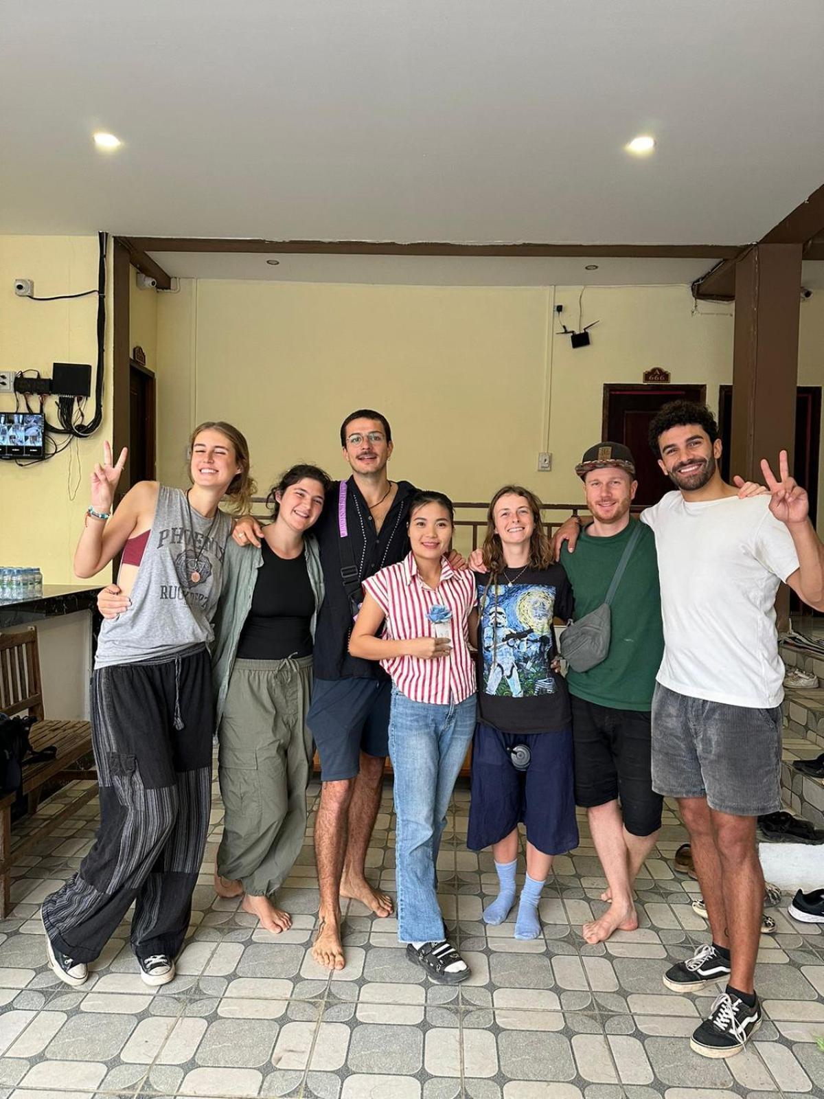 Vang Vieng Global Hostel Екстериор снимка